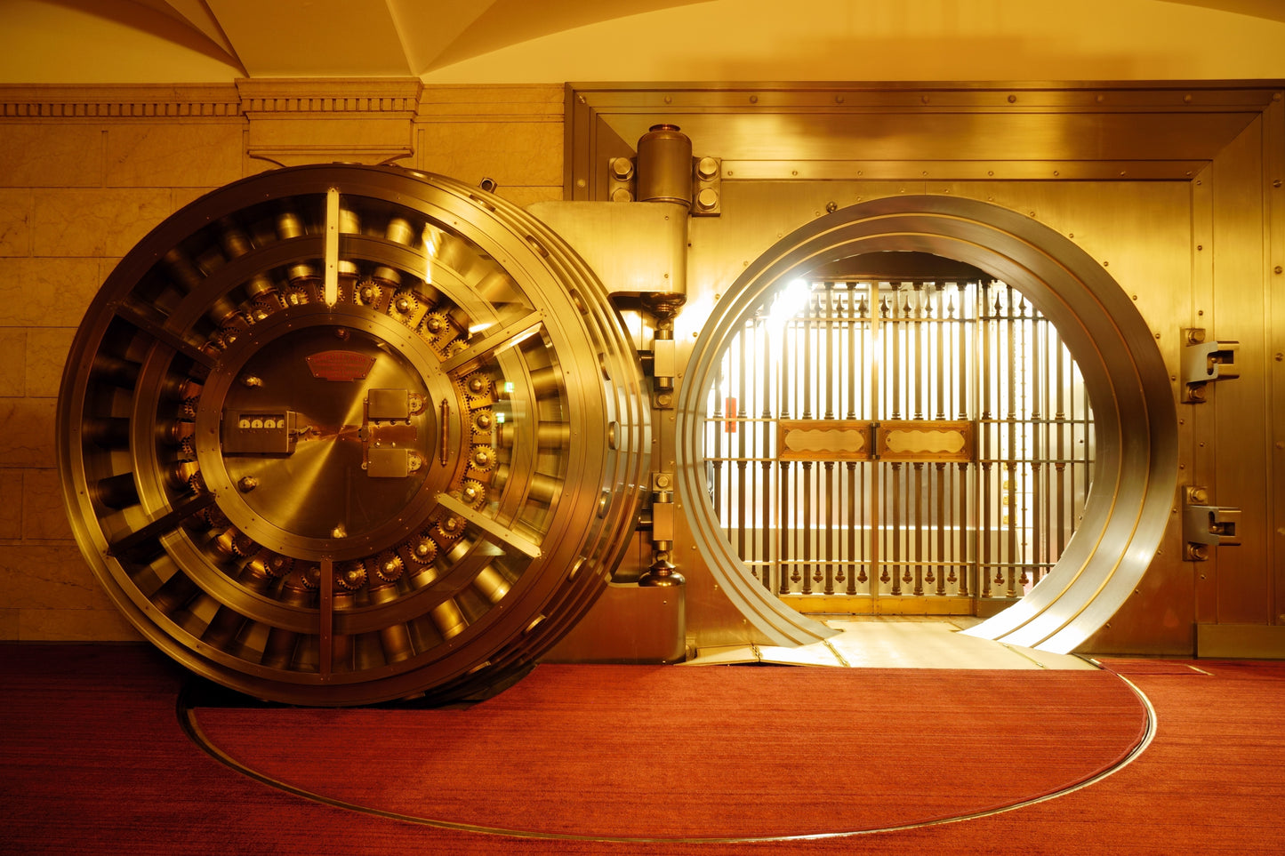 【各回20名限定】国の重要文化財「三井本館」特別見学会/老舗フェスティバル2025