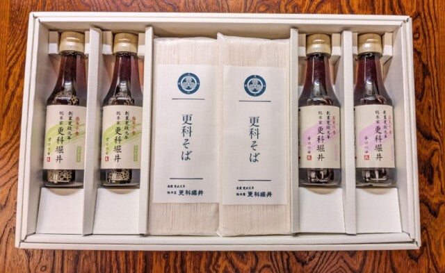 【一時販売停止】更科更科堀井 更科そば詰合せ(そば4箱8人前、つゆ4本8人前)