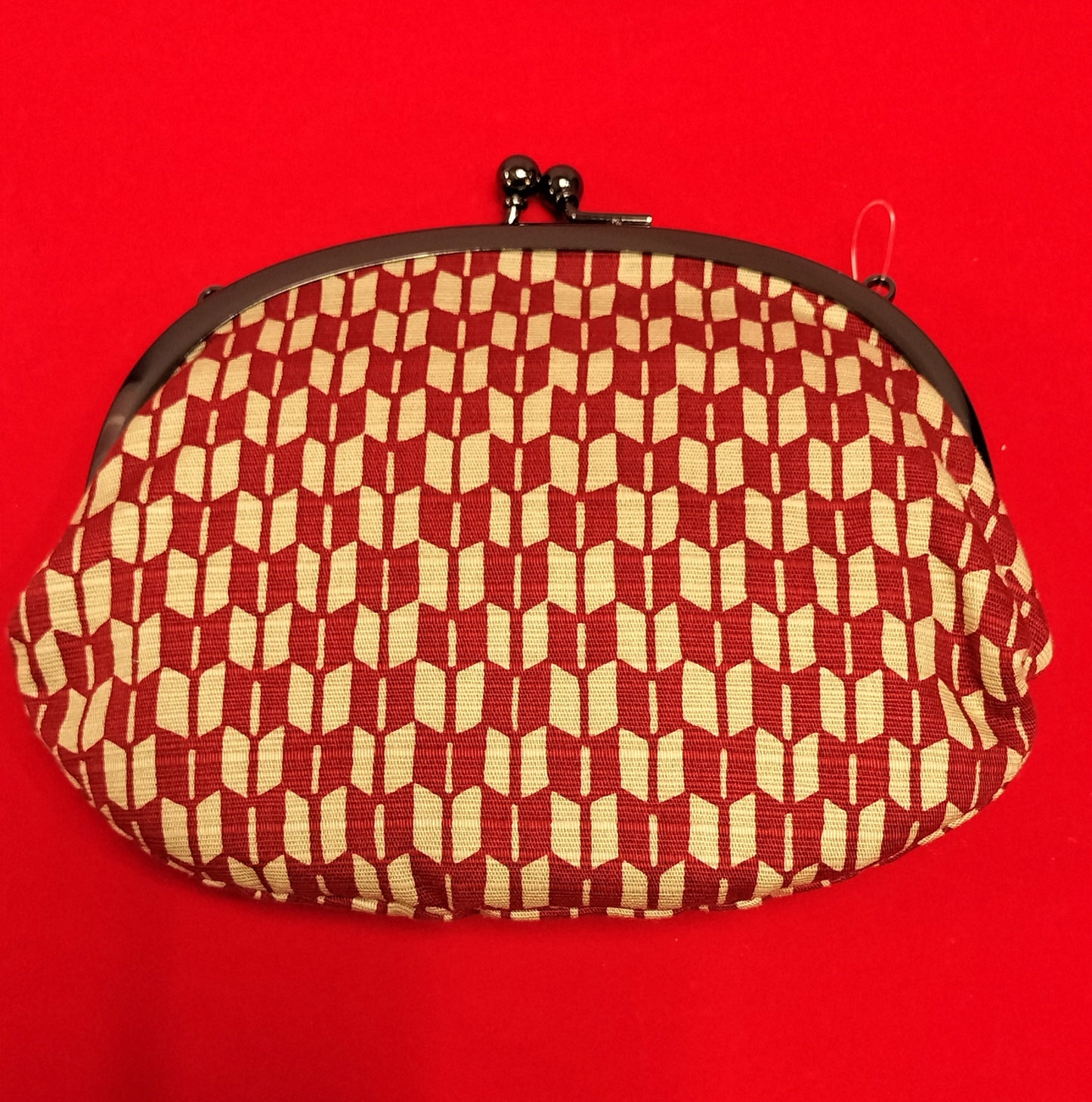 いせ辰 がま口(中)矢絣 エンジ