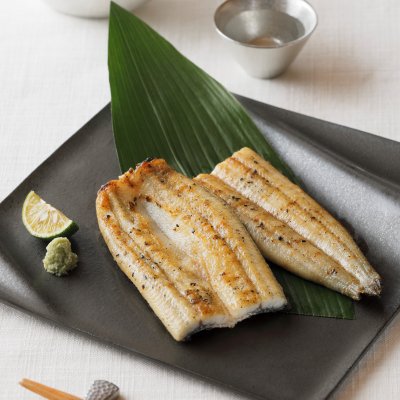 大和養魚 【浜名湖育ち】うなぎ白焼4尾・たれ2本