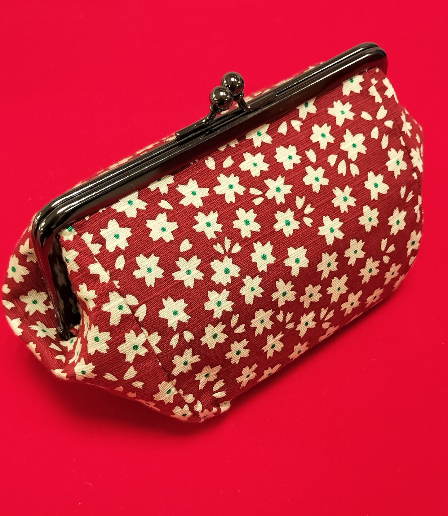 いせ辰 がま口(大)小桜 エンジ