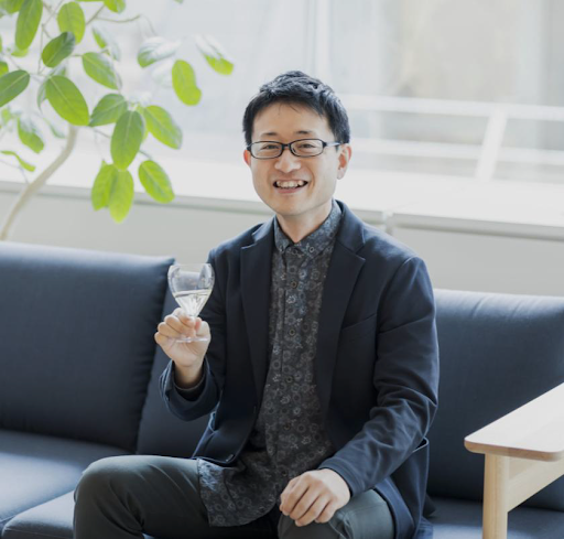 日本酒についてプロから学ぶ『「グラスが映すSAKEの真髄」〜老舗人気蔵元と利き酒のプロ・元鑑定官 石渡英和氏のテイスティング対談〜』 老舗フェスティバル2025