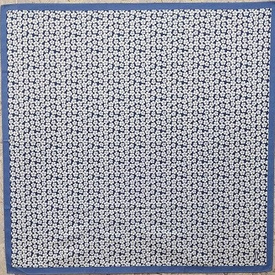 いせ辰 風呂敷 90cm幅 花散らし紺