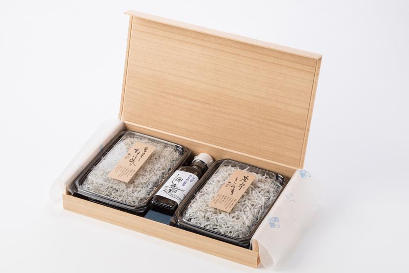山利 しらすづくし4パック詰合せ(4-G)釜あげ 2個 +佃煮(山椒)1個 +佃煮(胡麻) 1個