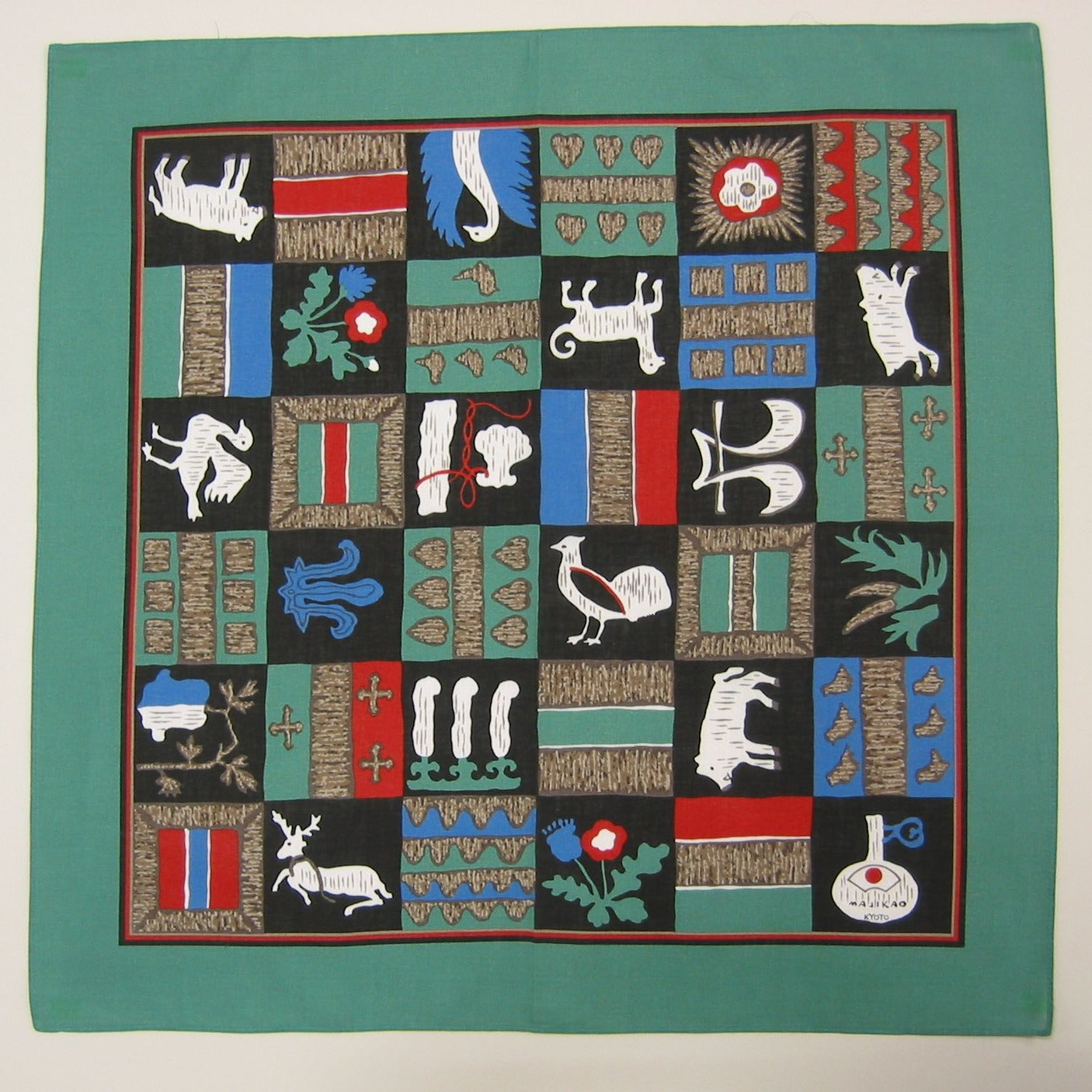 岡重 MAJIKAO葉裏柄のバンダナ 猪/緑