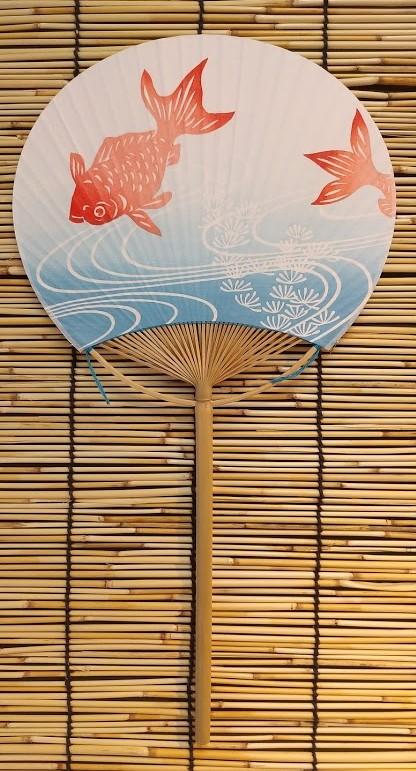 いせ辰 うちわ江戸柄 小判 金魚