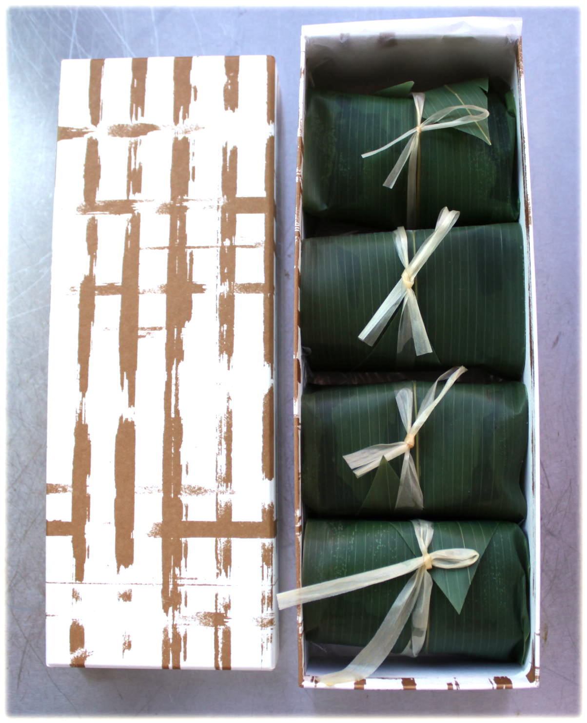 【夏季限定】【クール便】秋色庵大坂家 うす水羊羹4個入り(ボール箱)