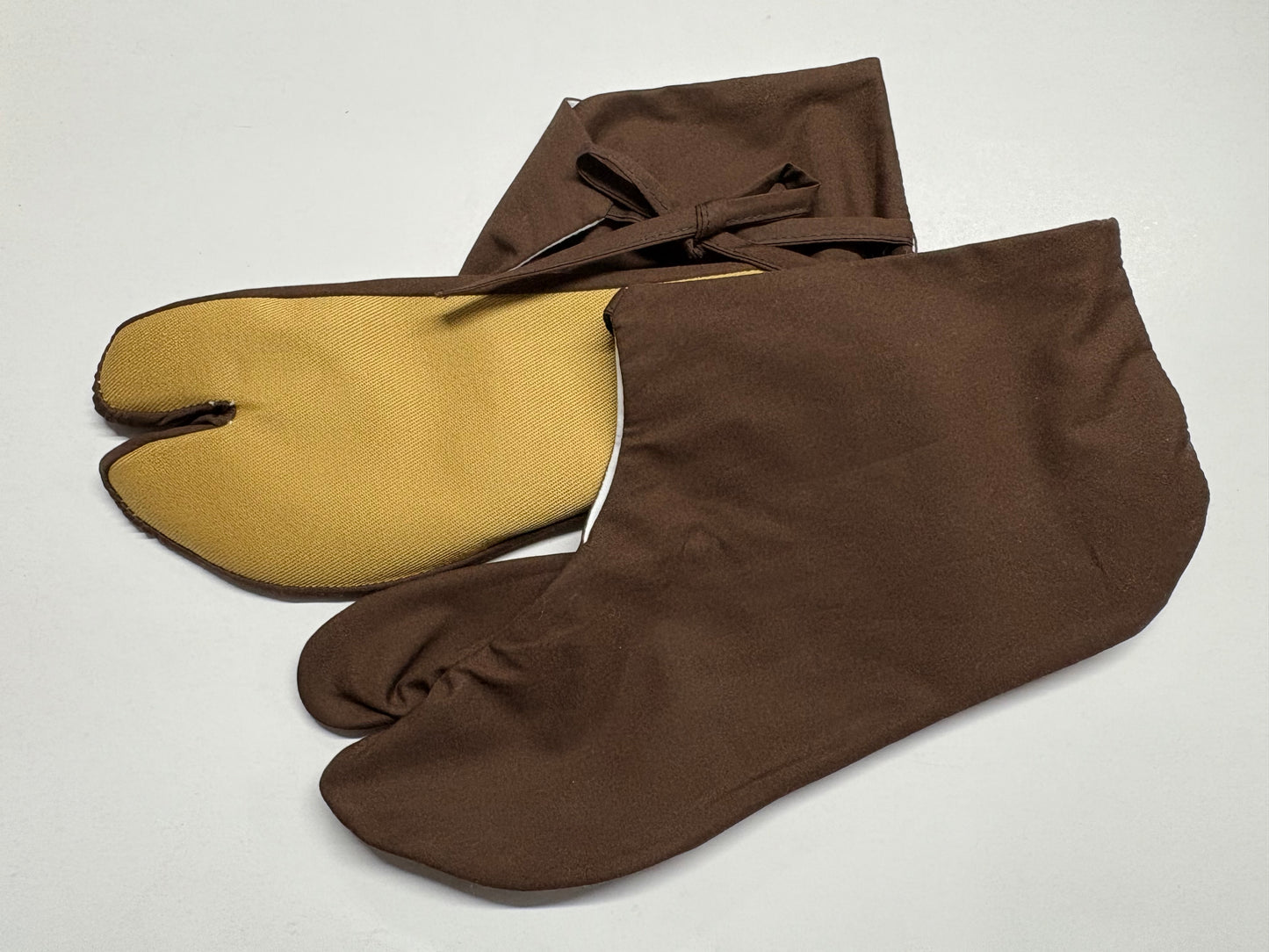 大野屋總本店　紐足袋　茶