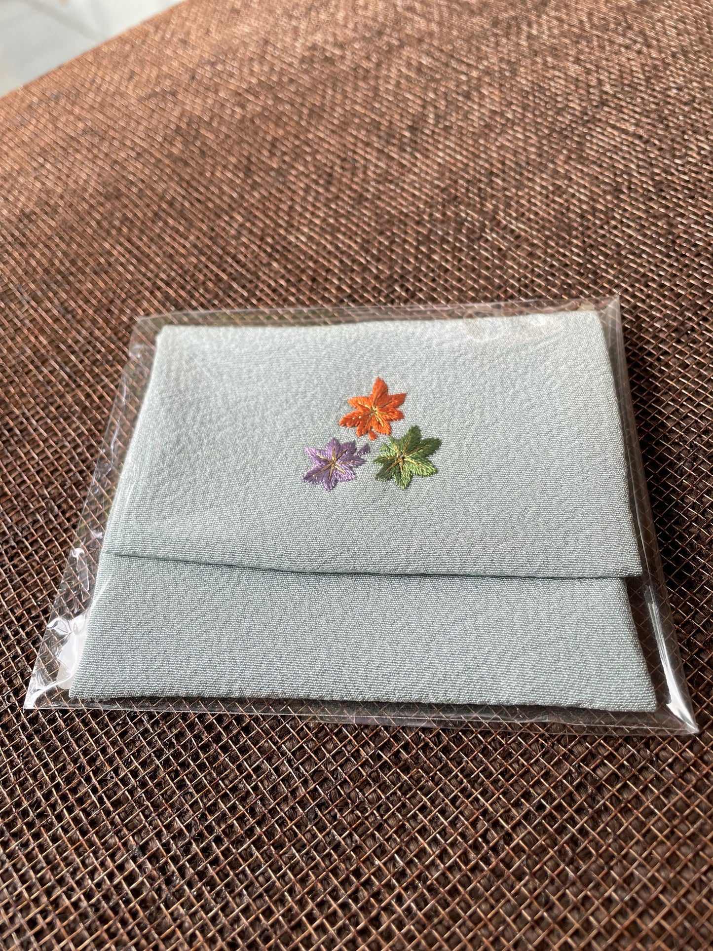 丁子屋　江戸刺繍小物入れ